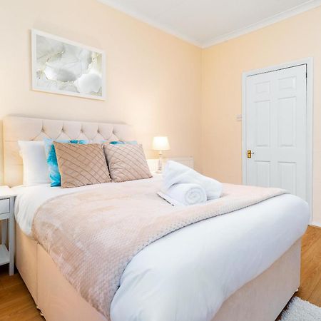 Luxury 3 Bedroom House - Harborne - Parking - Garden - Wifi & Netflix 122G Birmingham Exterior photo