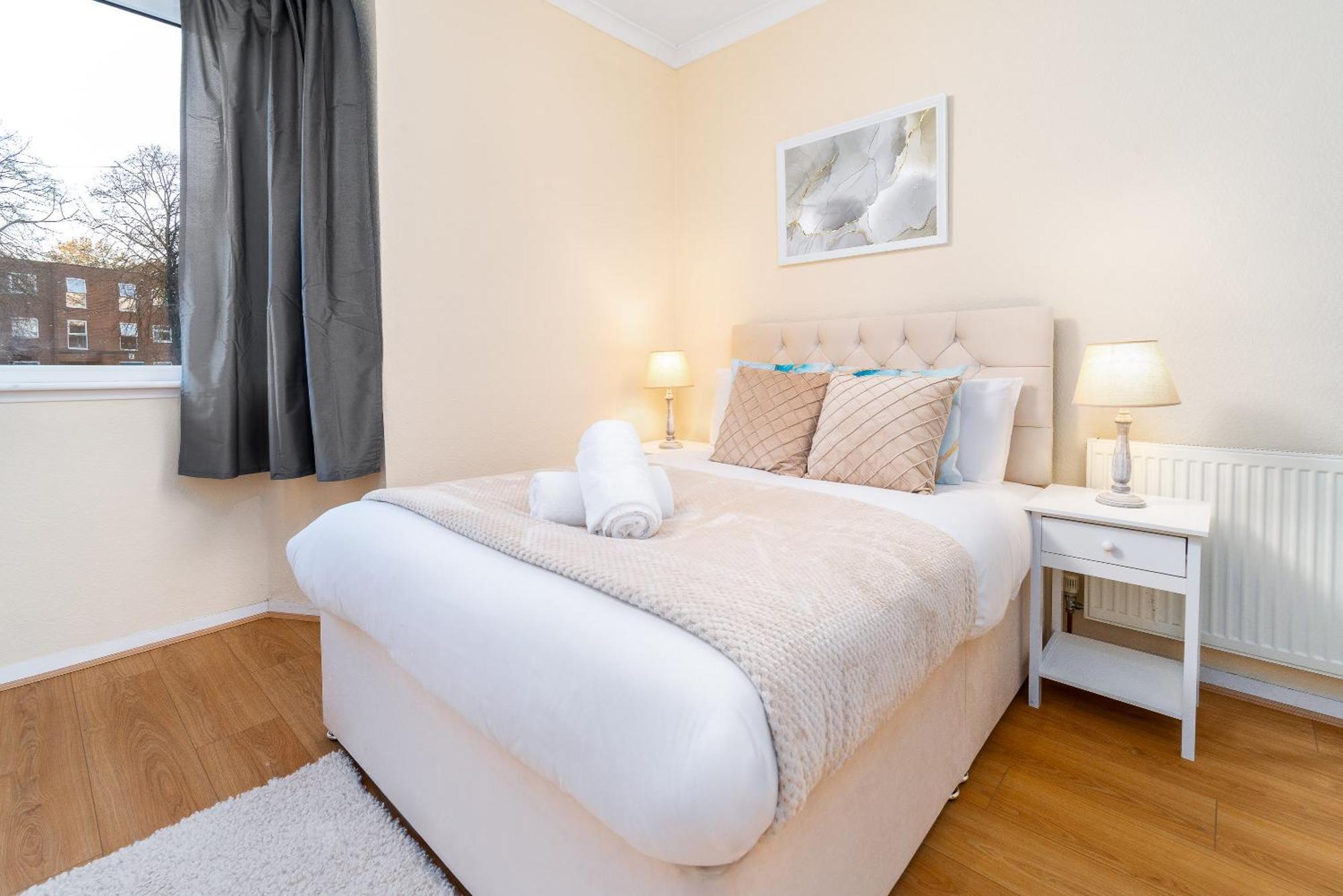 Luxury 3 Bedroom House - Harborne - Parking - Garden - Wifi & Netflix 122G Birmingham Exterior photo