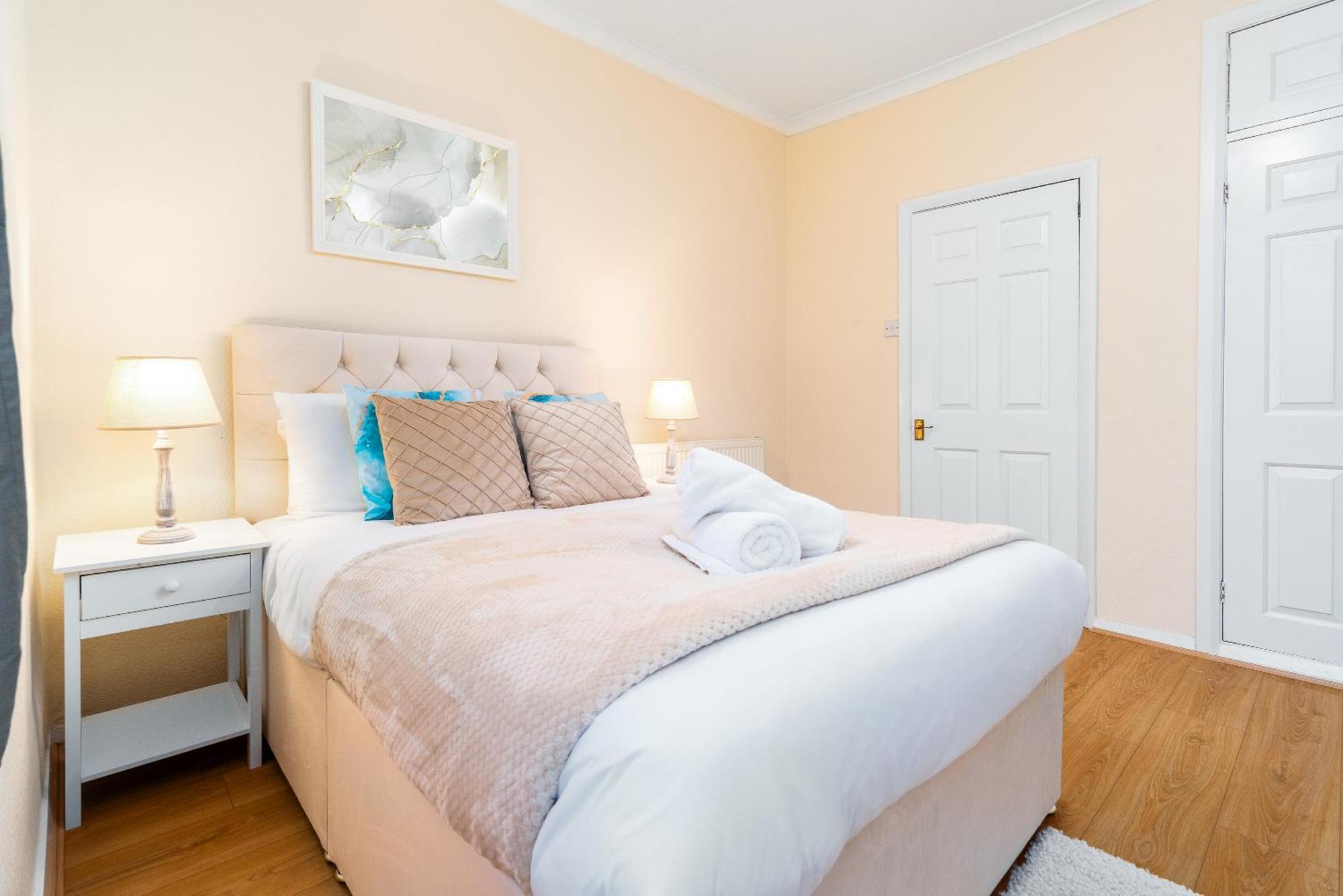 Luxury 3 Bedroom House - Harborne - Parking - Garden - Wifi & Netflix 122G Birmingham Exterior photo