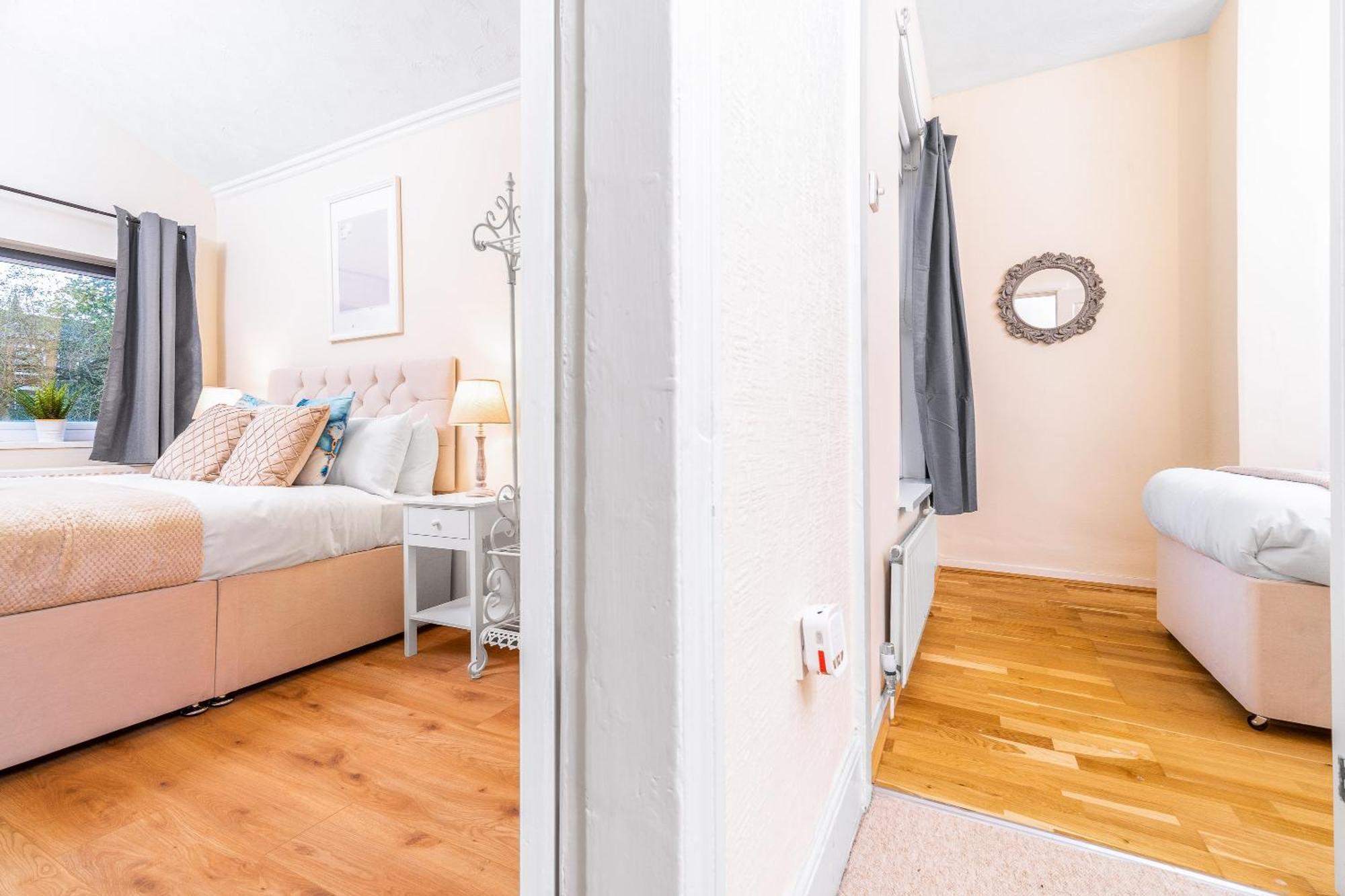 Luxury 3 Bedroom House - Harborne - Parking - Garden - Wifi & Netflix 122G Birmingham Exterior photo